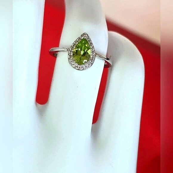 925 Sterling Silver Jewelry Set with Natural Freshwater Pearl & Peridot Gem - Picture 3 of 7